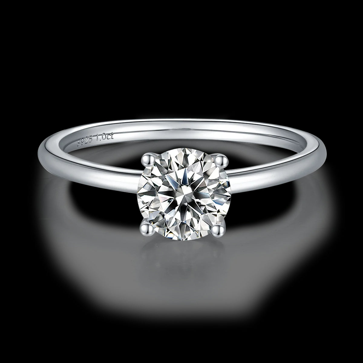 Lumière Solitaire Ring