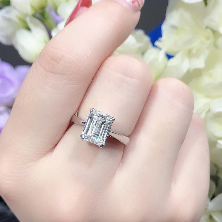 Lumière Solitaire Ring