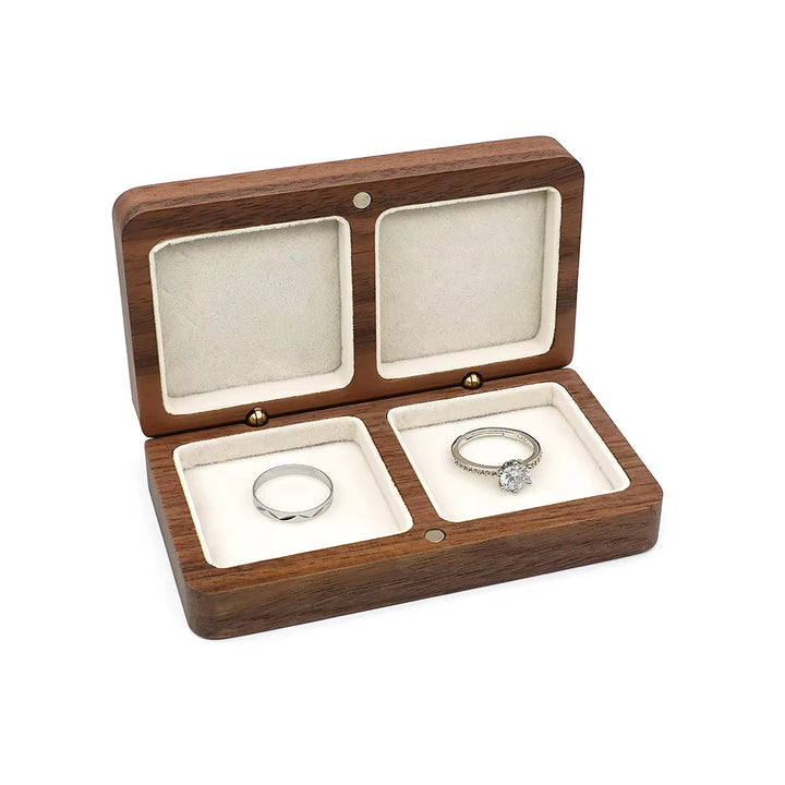 Nature's Bond Ring Case