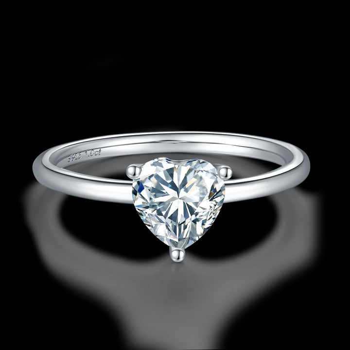 Lumière Solitaire Ring
