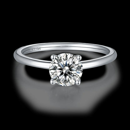 Lumière Solitaire Ring